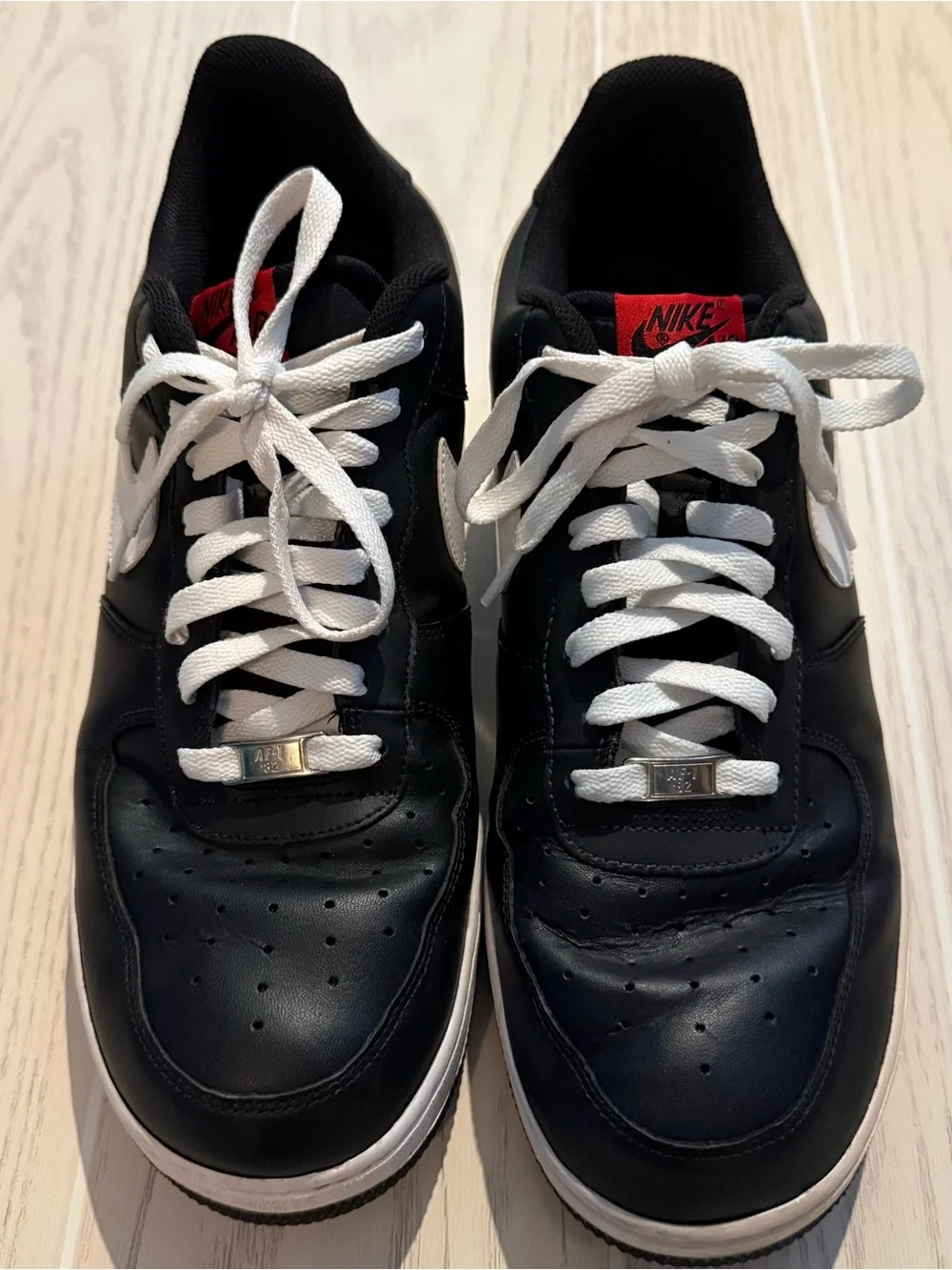 Nike Air Force 1 Low Men’s 13 Black White Red Leather Sneakers